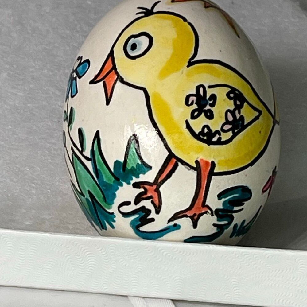 Vintage Peg McCarthy folk Art hand decorated Egg signed